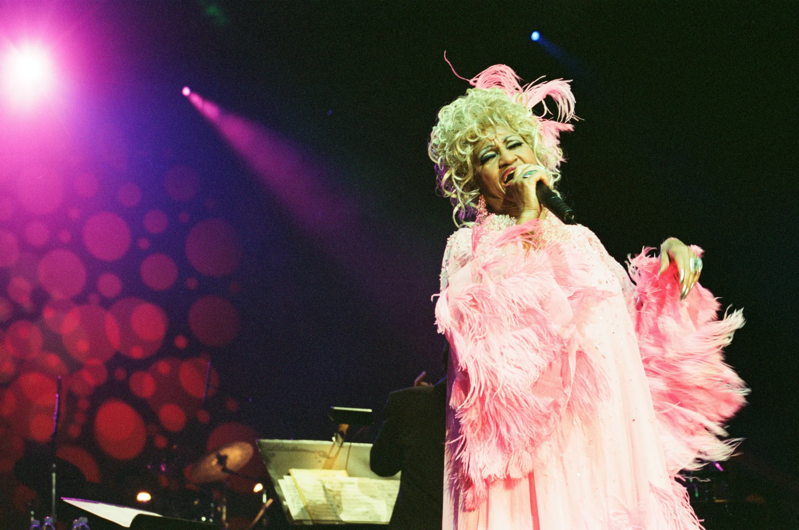 ¡Celebra el centenario de Celia Cruz con Amazon Music!