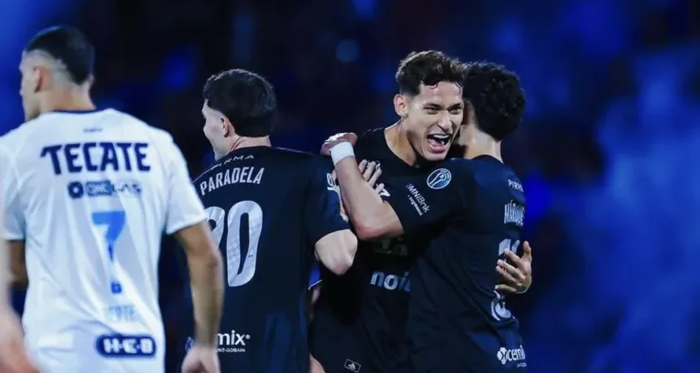 Cruz Azul imparable: 24 partidos invicto tras vencer a Monterrey