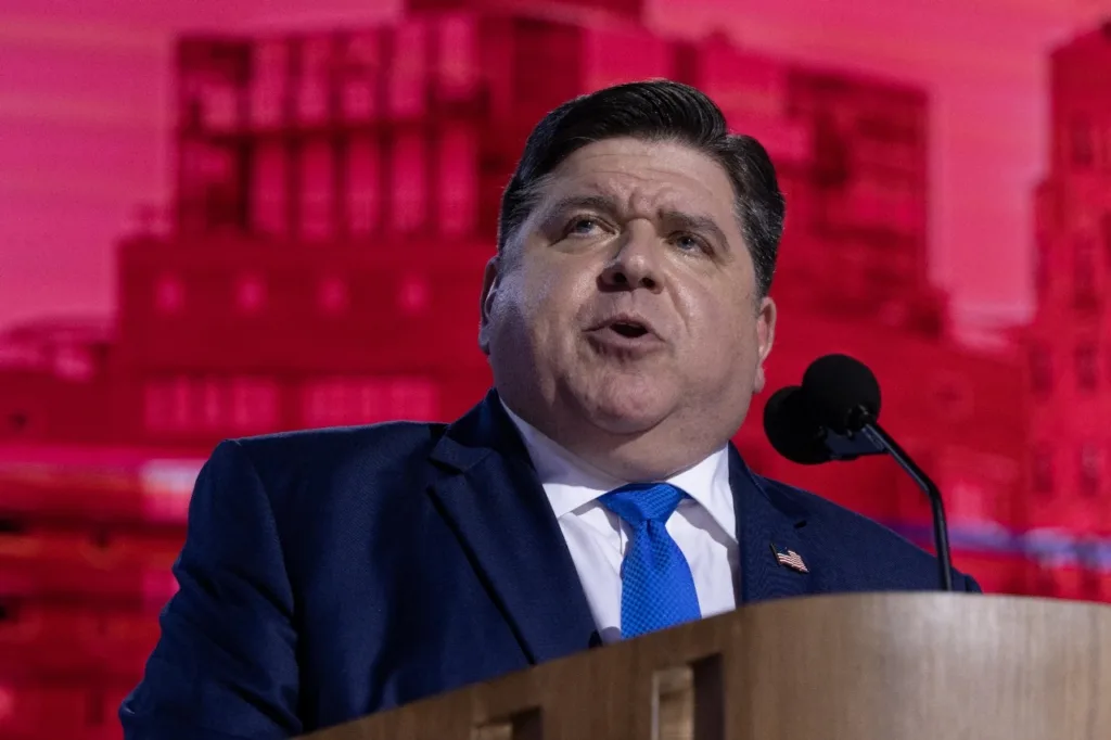 El gobernador de Illinois,Jay Robert "J. B." Pritzker.