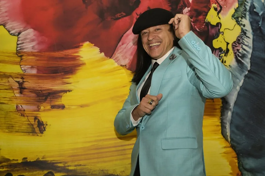 Elvis Crespo será homenajeado en los Premios Billboard 2025