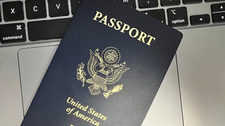 Pasaporte de EE.UU. 2025: ¿Cuánto cuesta renovarlo o tramitarlo?