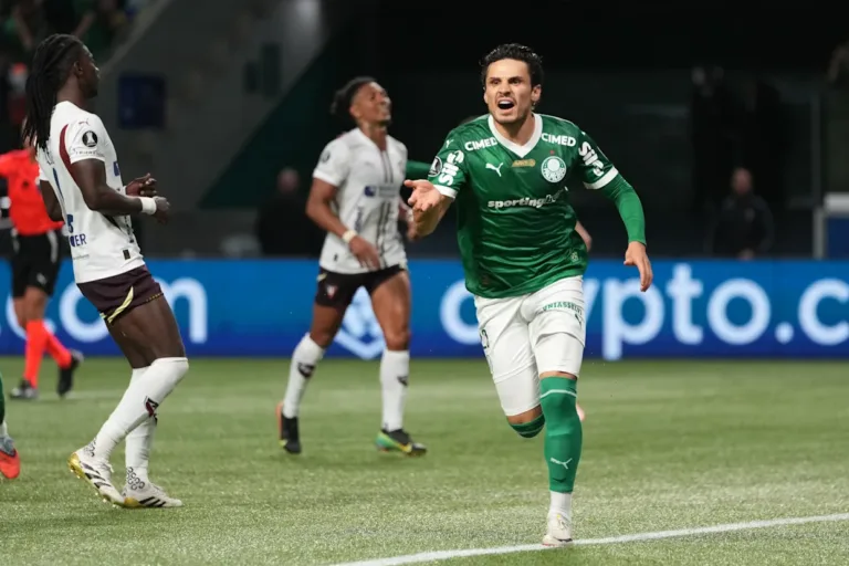 Palmeiras goleó 4-0 a LDU y jugará la final de la Libertadores