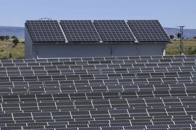 Paneles solares de energía limpia
