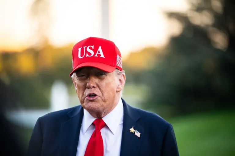 Trump amenaza con usar la Ley de Insurrección