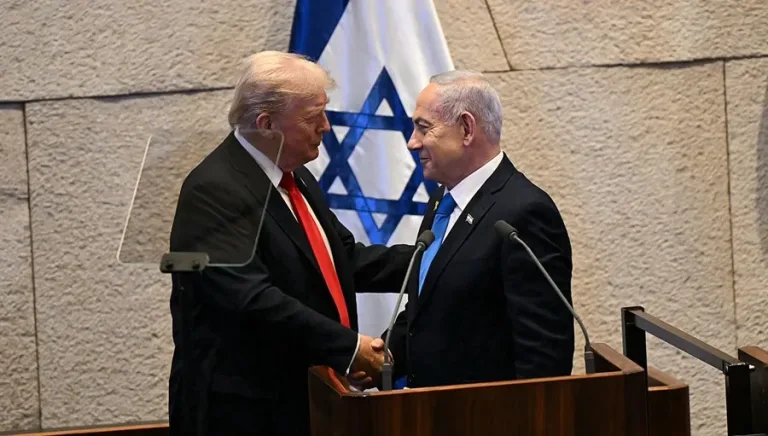Trump durante su visita en Israel