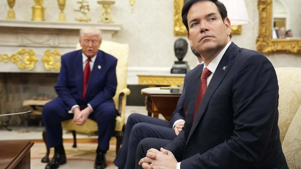 Trump llama “ataque kamikaze” al cierre del Gobierno