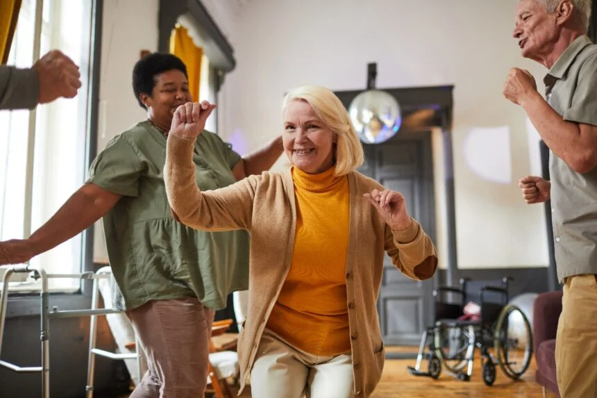 ¡Felices y activos!: el poder del baile tradicional en la tercera edad