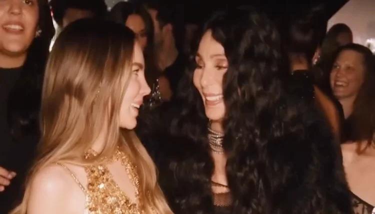 Belinda y Cher sorprenden con icónico encuentro