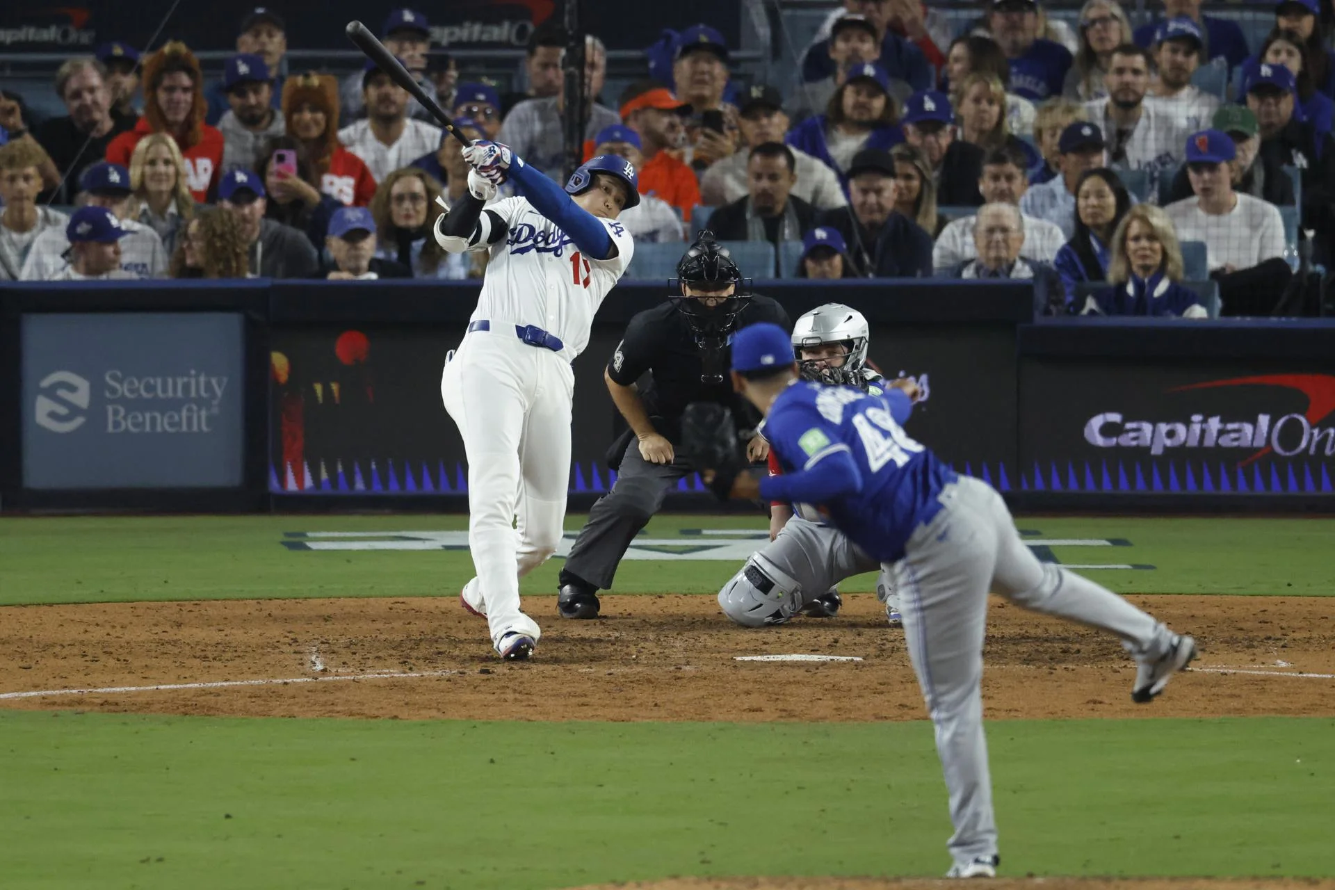 Dodgers ganan tras un duelo de más de seis horas