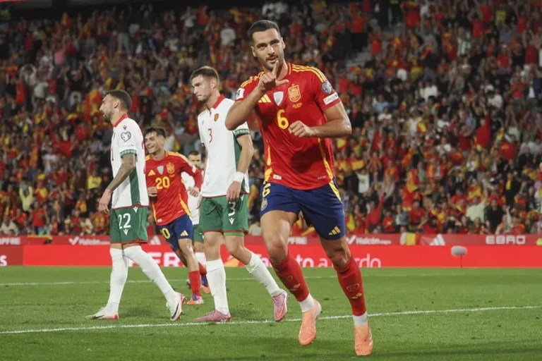 España aplasta 4-0 a Bulgaria en las eliminatorias del Mundial