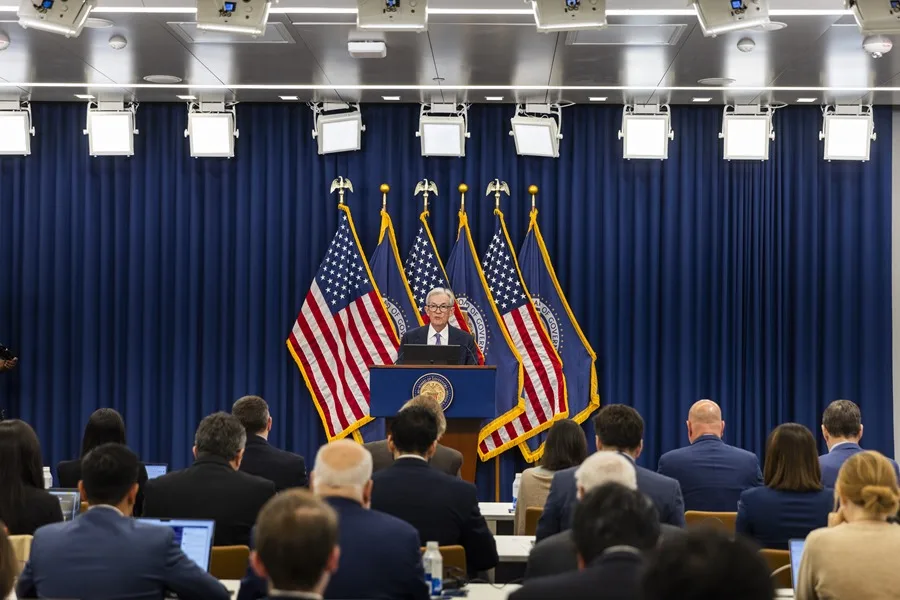 La Fed recorta tasas de interés: ¿Qué implica?