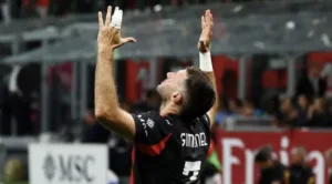 Critican a Santiago Giménez por su falta de goles