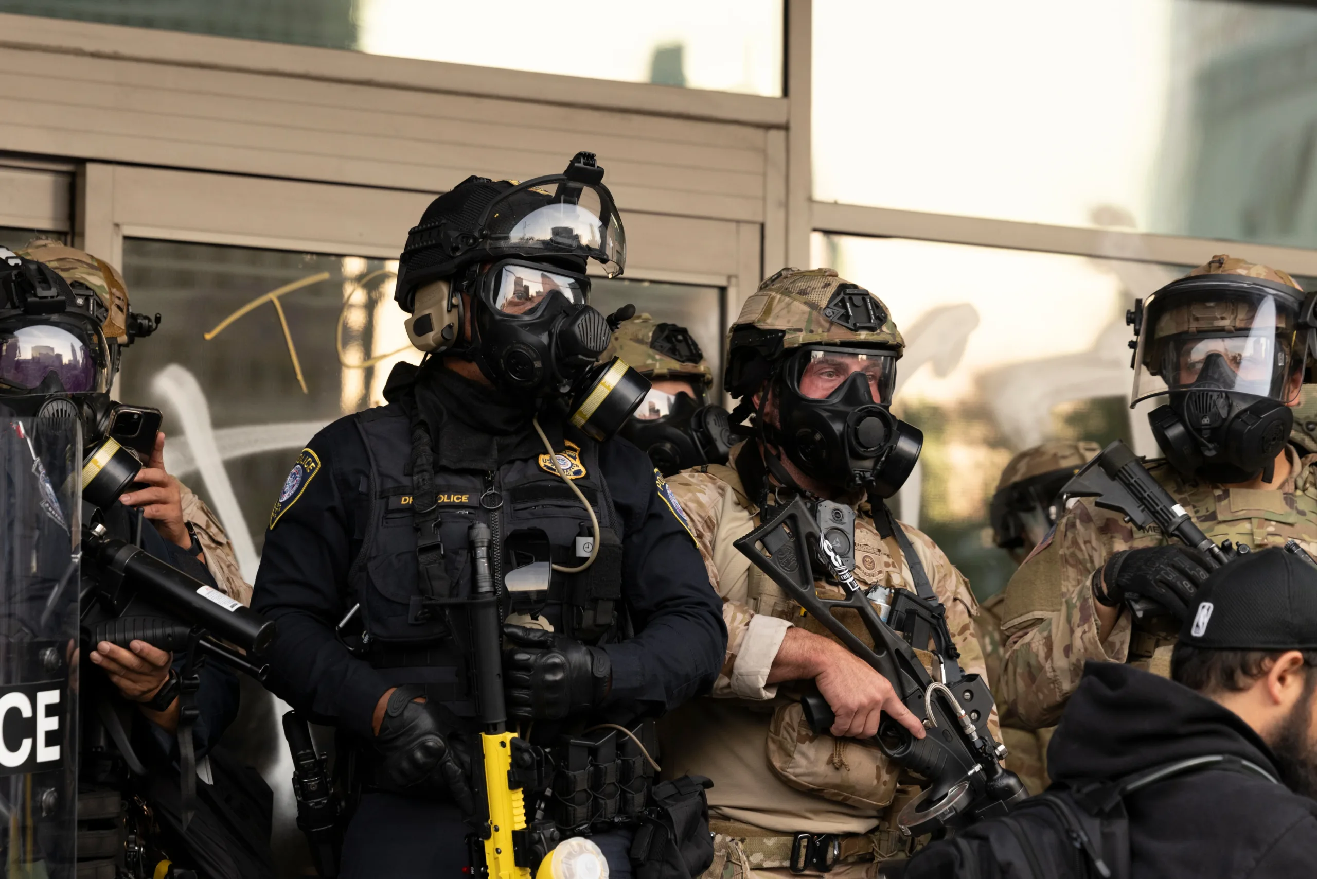 Sacerdote alerta a inmigrantes sobre redada de ICE y evita su detención