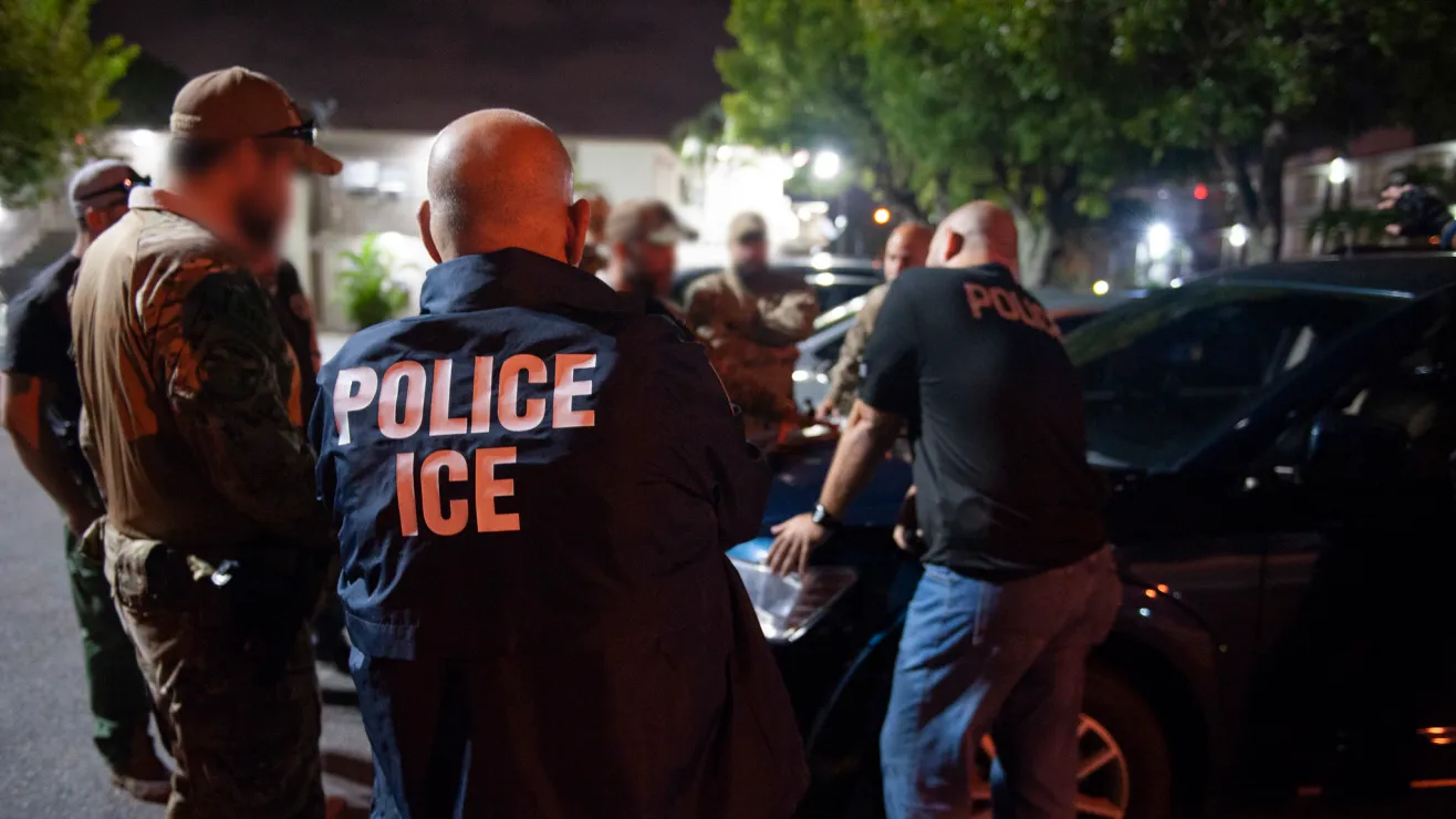 Formulario I-246: la clave para frenar una deportación