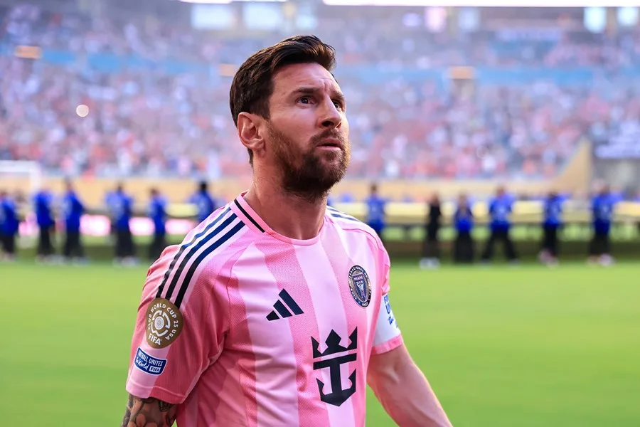 Messi supera record de Puskas
