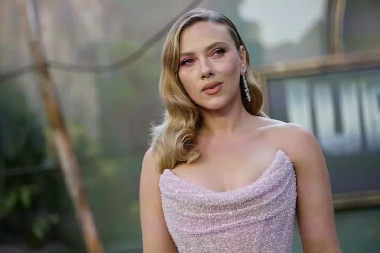 Scarlett Johansson llega a la nueva película de 'El Exorcista'