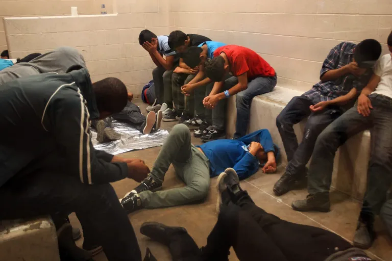 Texas ha detenido a más de 1.500 migrantes desde marzo en acciones "abusivas"
