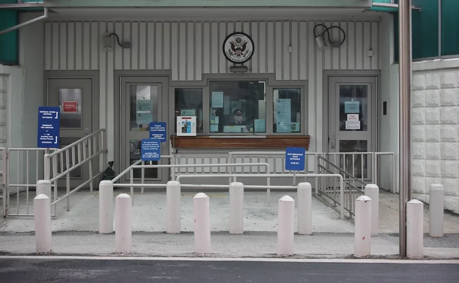 Trump cancela más de 80,000 visas