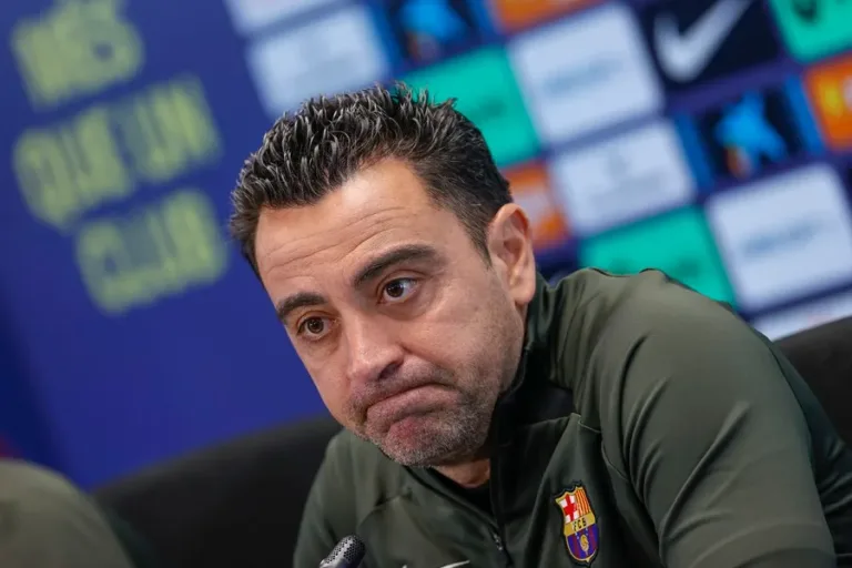 Xavi revela por qué tropezó como entrenador de Barcelona