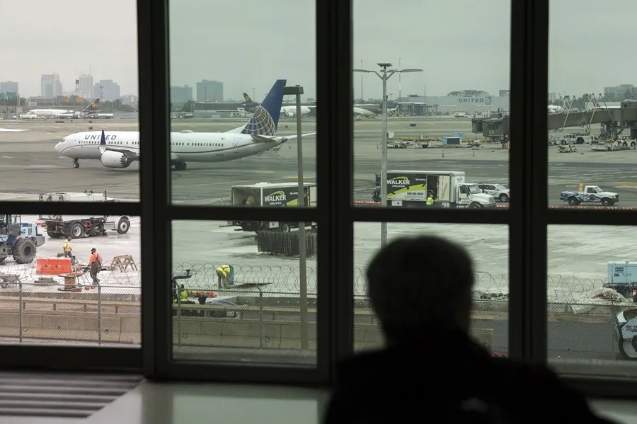 ¿Viajarás en Thanksgiving? Tu vuelo peligraría por mal clima