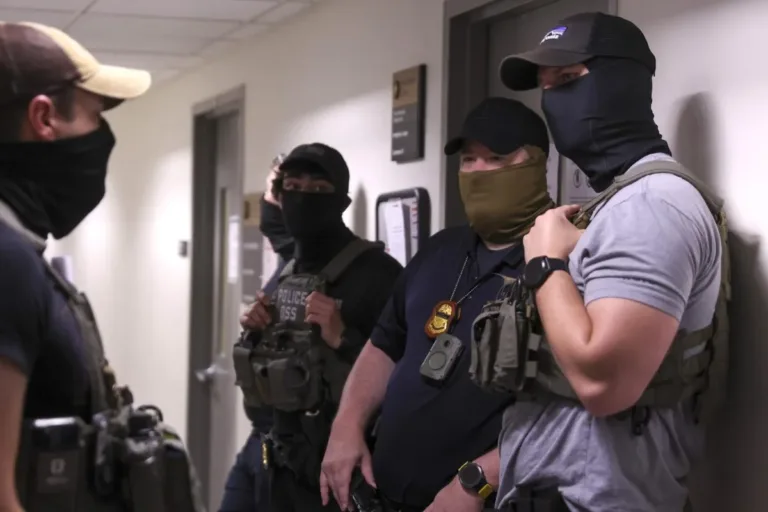 Solo por esto el ICE puede arrestar a un inmigrante