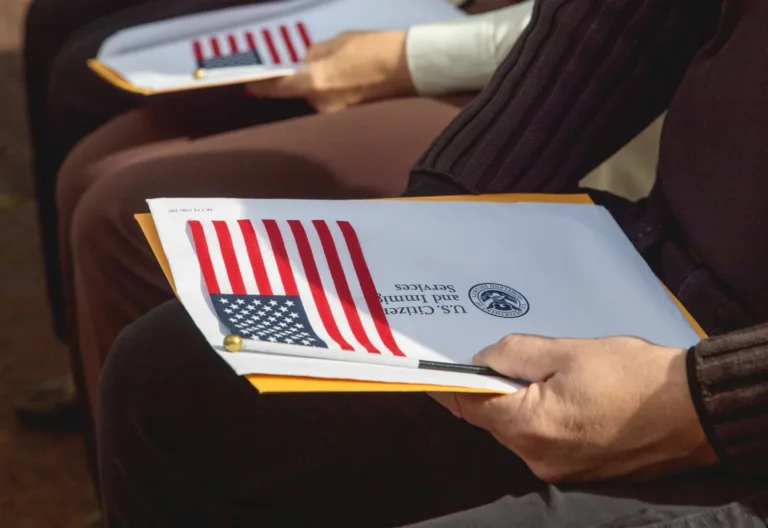Examen de ciudadanía 2025: USCIS anuncia cambios claves