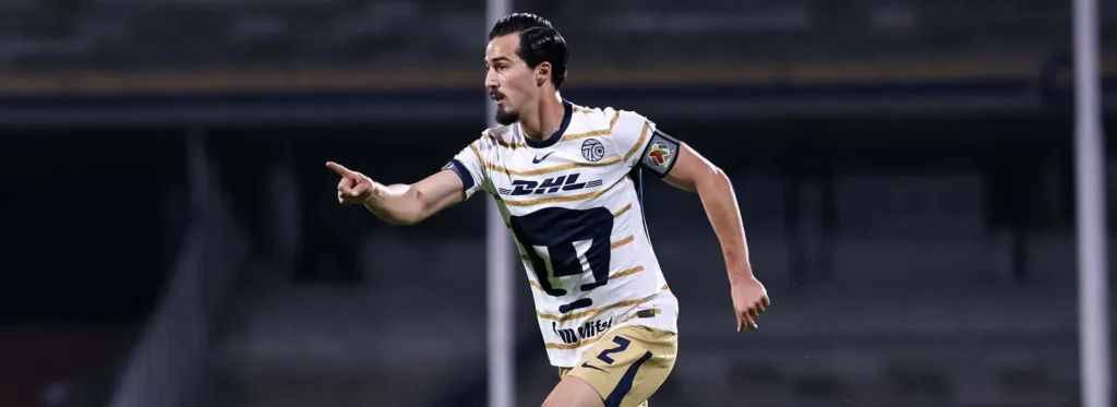 Pumas gana 3-2 y arrebata a Cruz Azul su lugar en la Liga MX