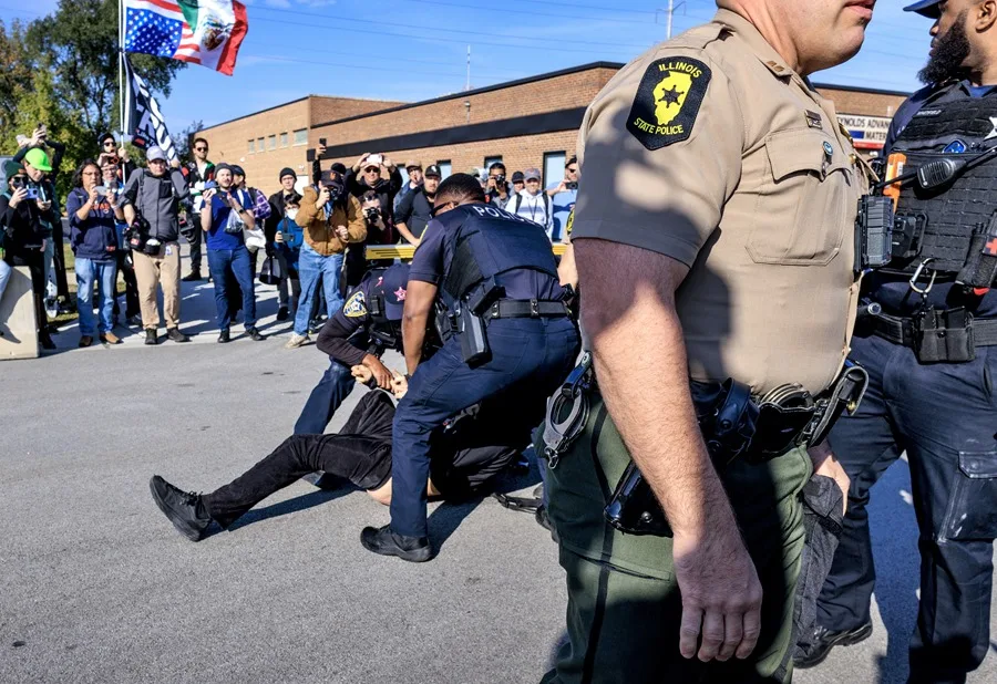 Chicago: ¿dónde están los 3,000 detenidos por ICE?