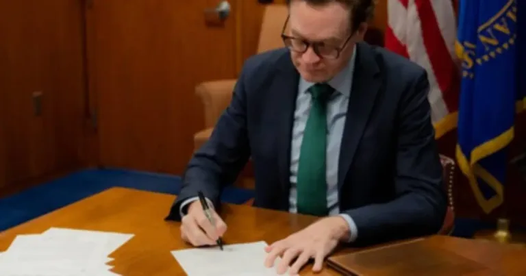 EE. UU. exige reembolso de ayudas usadas por inmigrantes