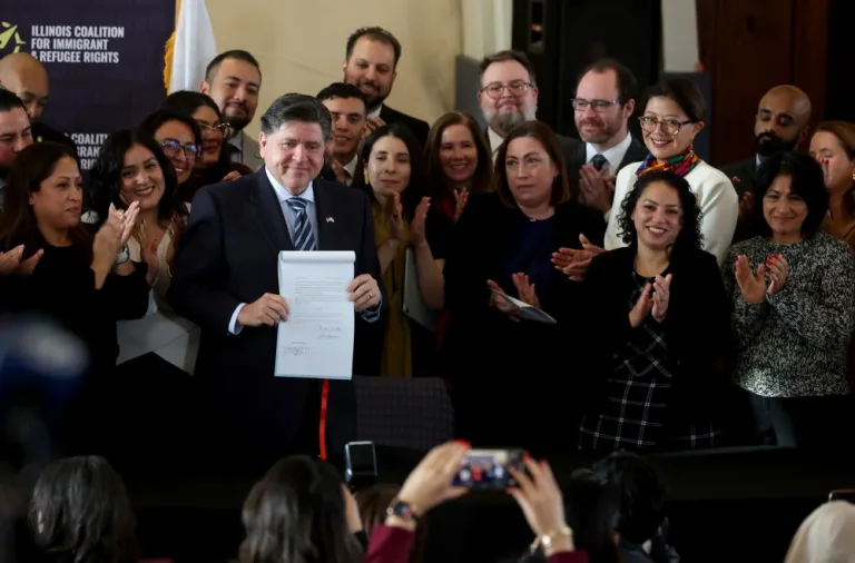 Nueva ley en Illinois: así te protege de arrestos del ICE