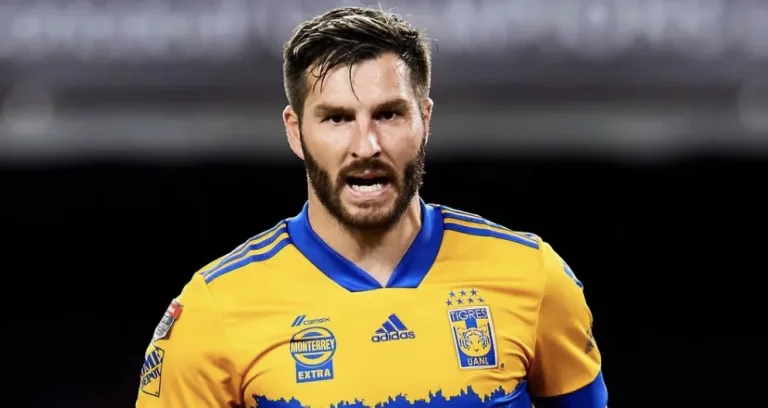 Gignac sorprende al aparecer con los colores de un club histórico
