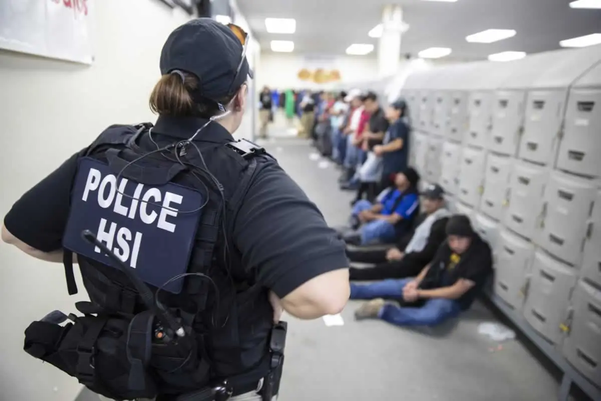 ICE bate récord de inmigrantes detenidos: esto sabemos