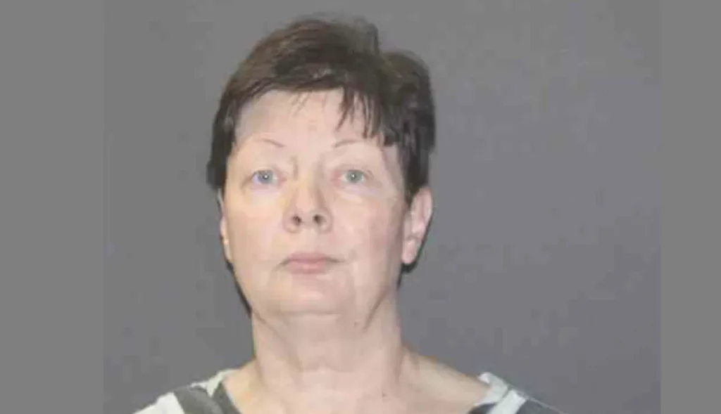 Madre encerró a su hija discapacitada en una jaula