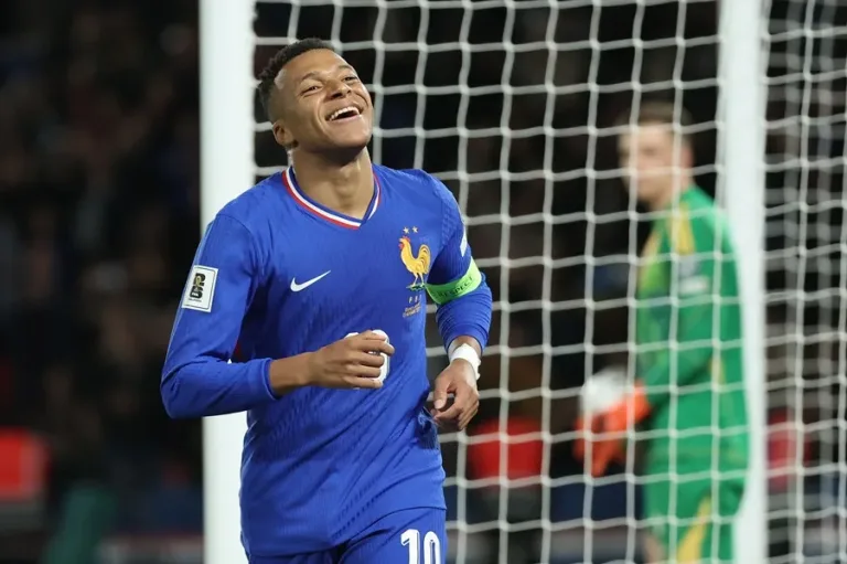 PSG es sentenciado a pagar millones a Mbappé