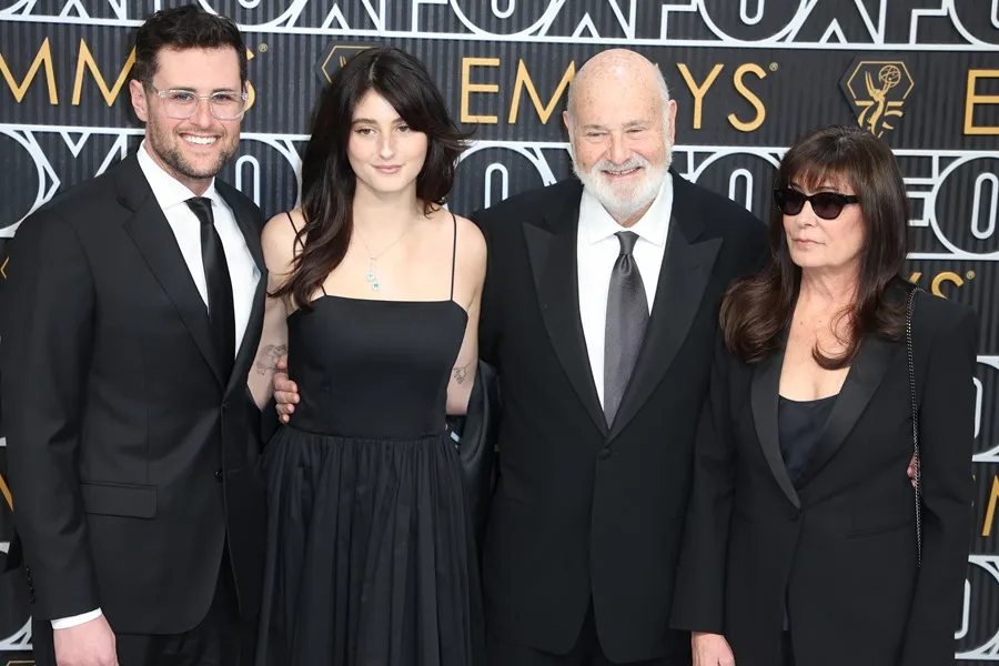 Hijo de Rob Reiner es detenido por el asesinato sus padres