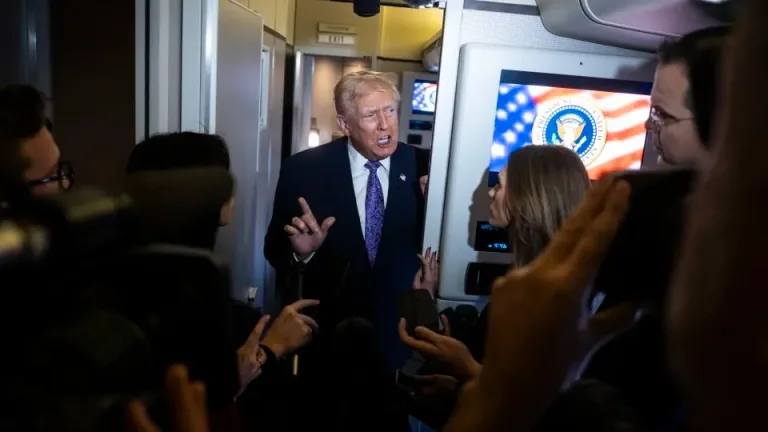 Trump anuncia pausa “indefinida” en asilos