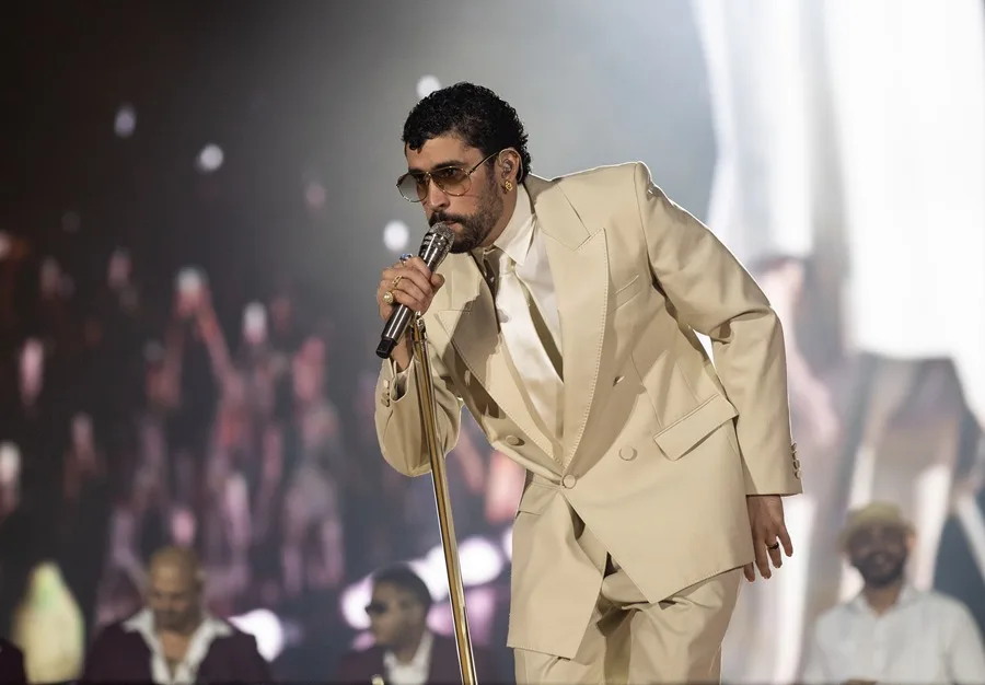 Bad Bunny reembolsará boletos por inconvenientes -