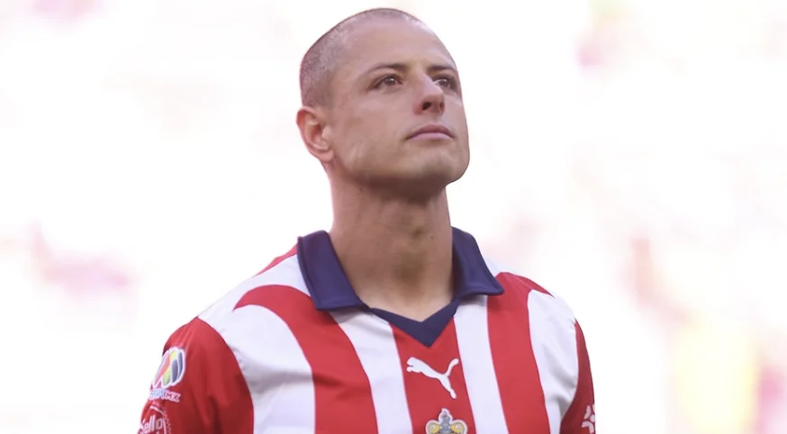 Chicharito se despide entre lágrimas de Chivas