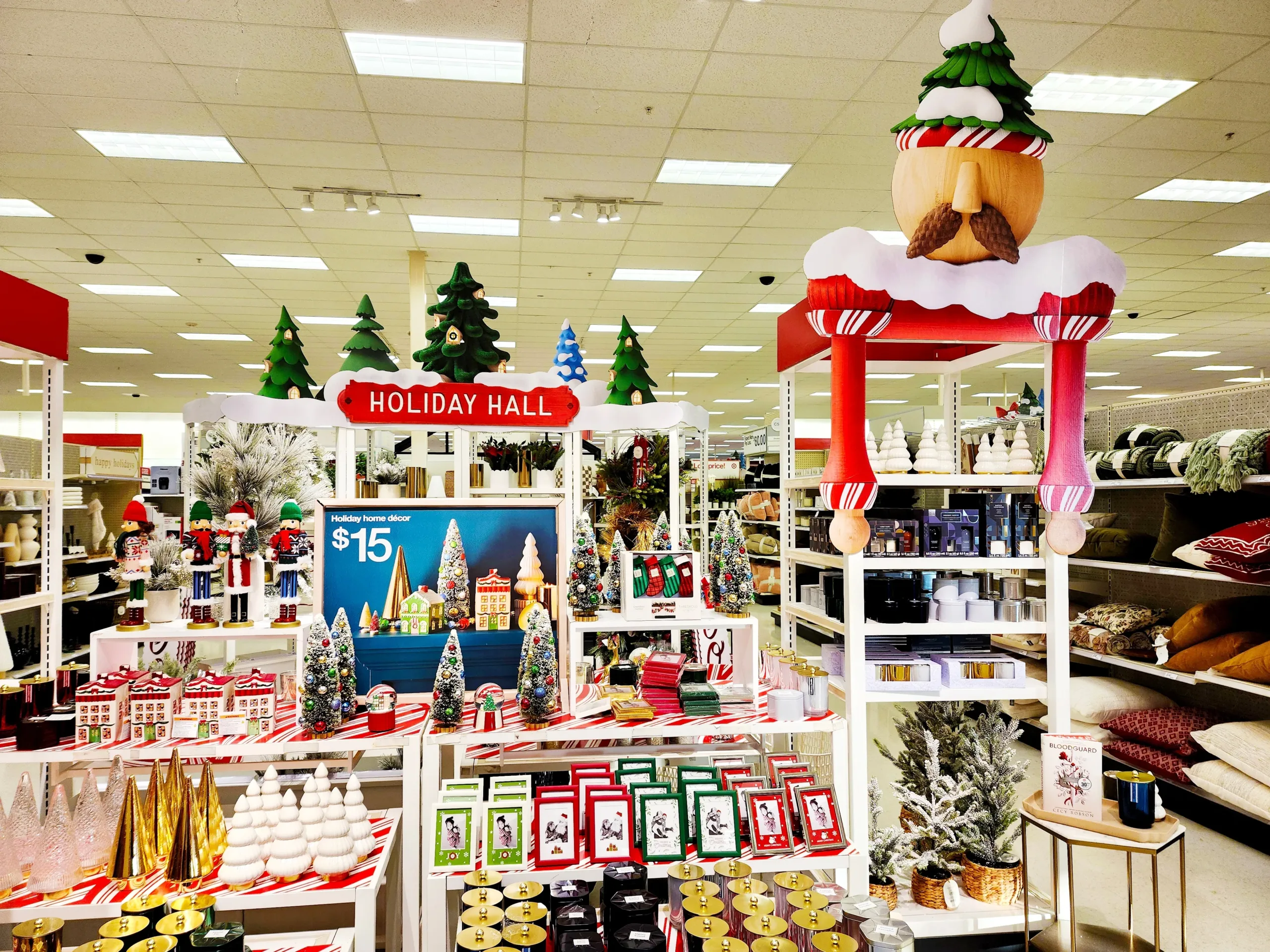 ¡Por menos de $15! Target lanza sus mejores regalos navideños