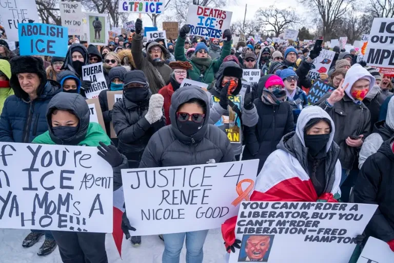 Protestas contra ICE en Minneapolis dejan 12 detenidos
