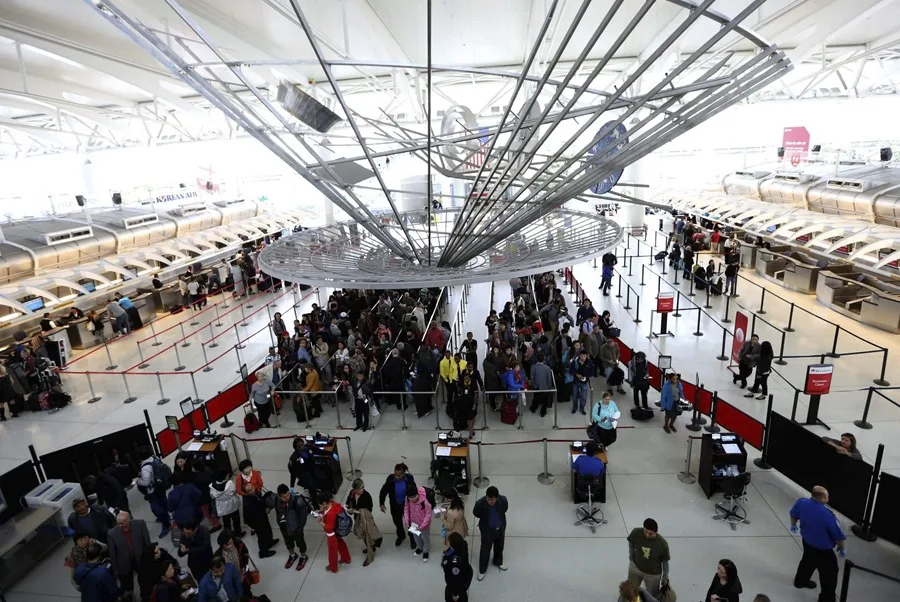 EE. UU. exige fianzas para visas a venezolanos y cubanos