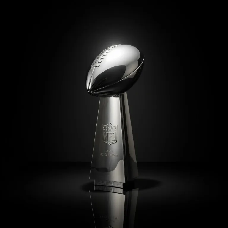 EN PORTADA: SUPERBOWL EN PELIGRO Agentes de ICE realizarán operativos de control durante el Super Bowl LX en California.