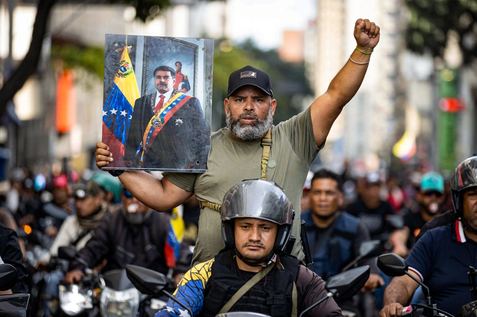 EN PORTADA: TENSIÓN EN VENEZUELA Venezuela arresta a quien apoye a EE.UU. mientras Trump descarta elecciones libres.
