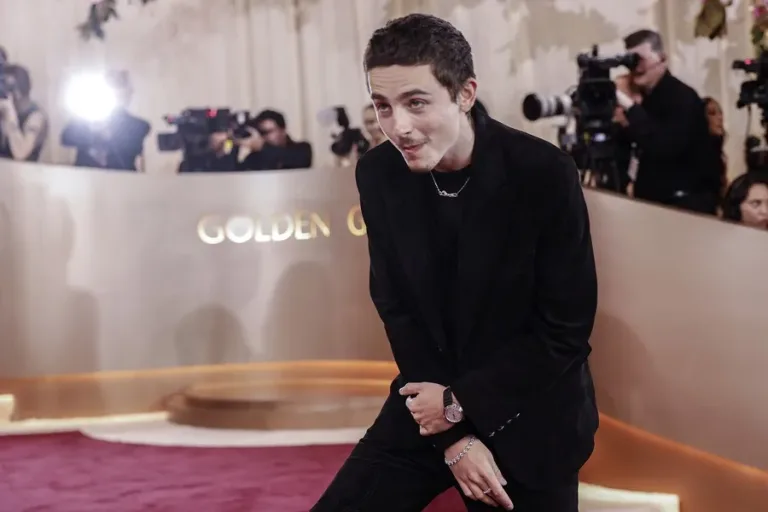 Golden Globes 2026 Conoce la lista completa de ganadores Timothée Chalamet llega al Beverly Hilton, donde se celebran los Globos de Oro, este 11 de enero de 2026. EFE/Chris Torres