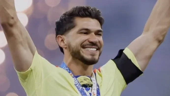 Henry Martín se entrena con el América antes del duelo ante Pachuca