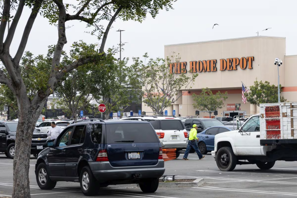 Los Ángeles sufre operativos masivos de ICE en Home Depot