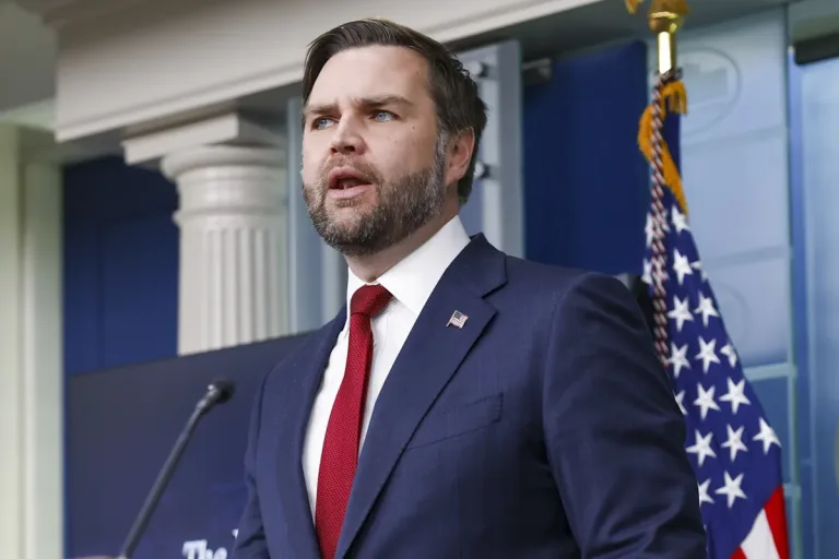 JD Vance señala que migrante asesinada