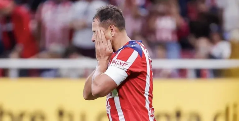 Chicharito se penal fallido y viraliza su propio meme