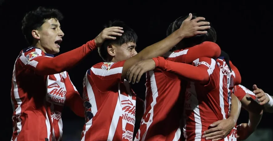 Chivas lidera las mejores rachas de la Liga MX