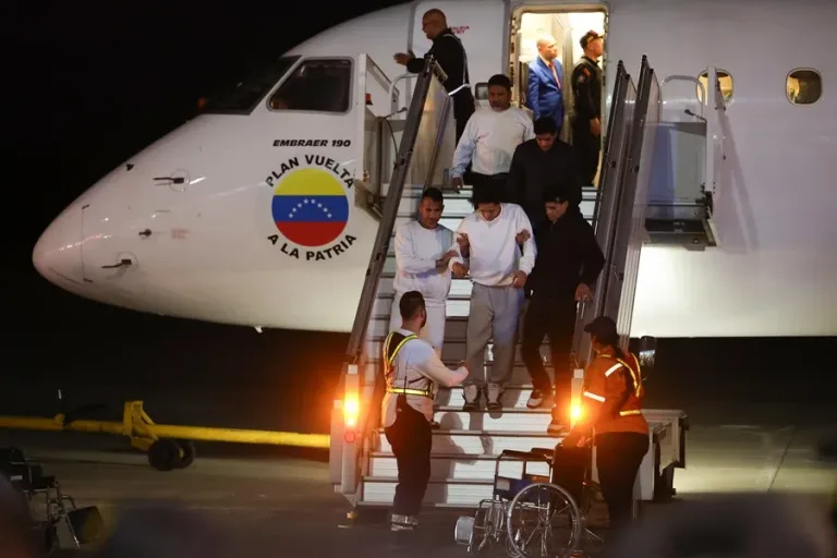 ciudadanos evacuar Venezuela